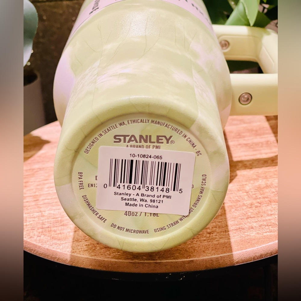 NWT Stanley 40oz Quencher Citron Tie Dye H2.0 Tumbler - Picture 7 of 16